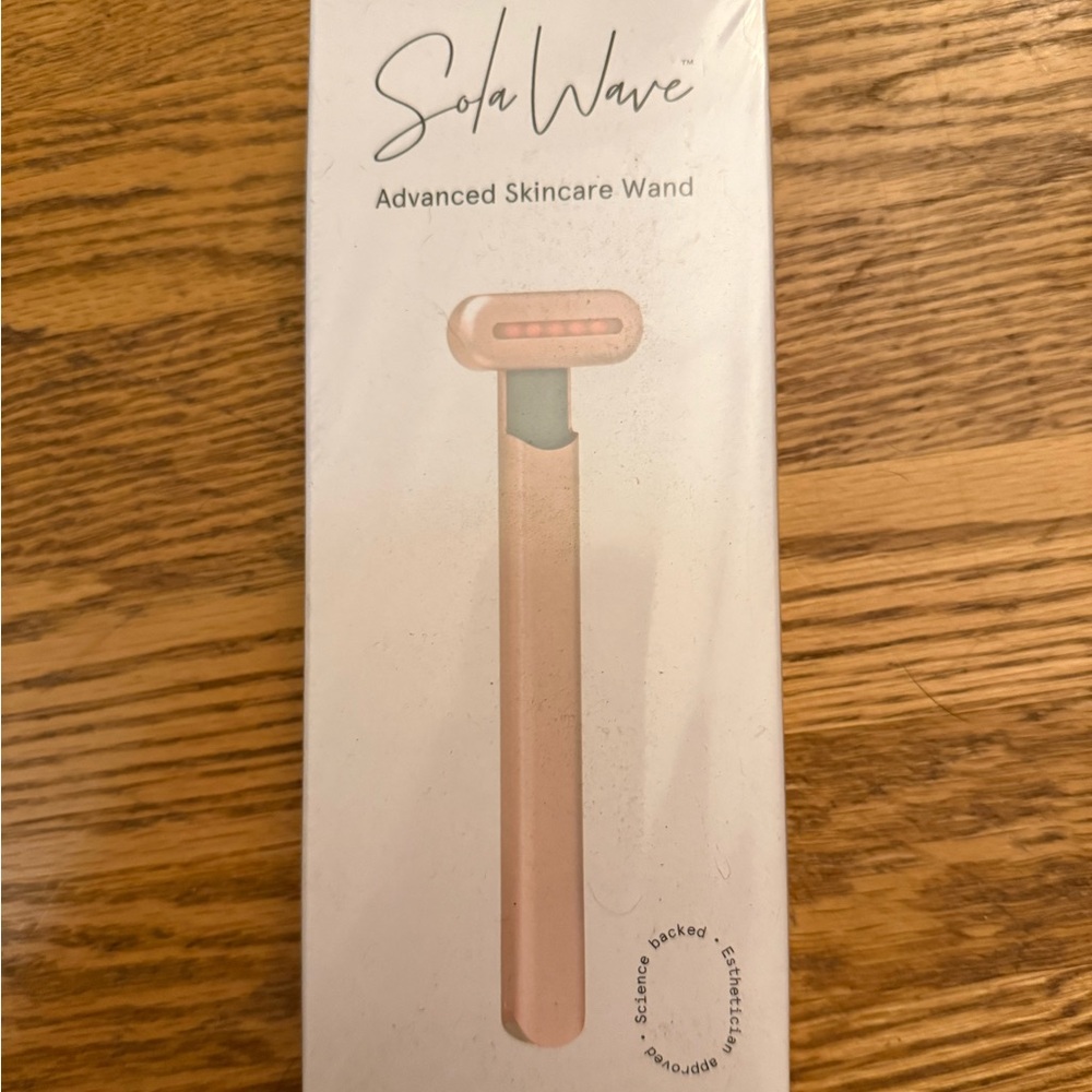 Sola Wave Advanced Skincare Wand - Rose Gold